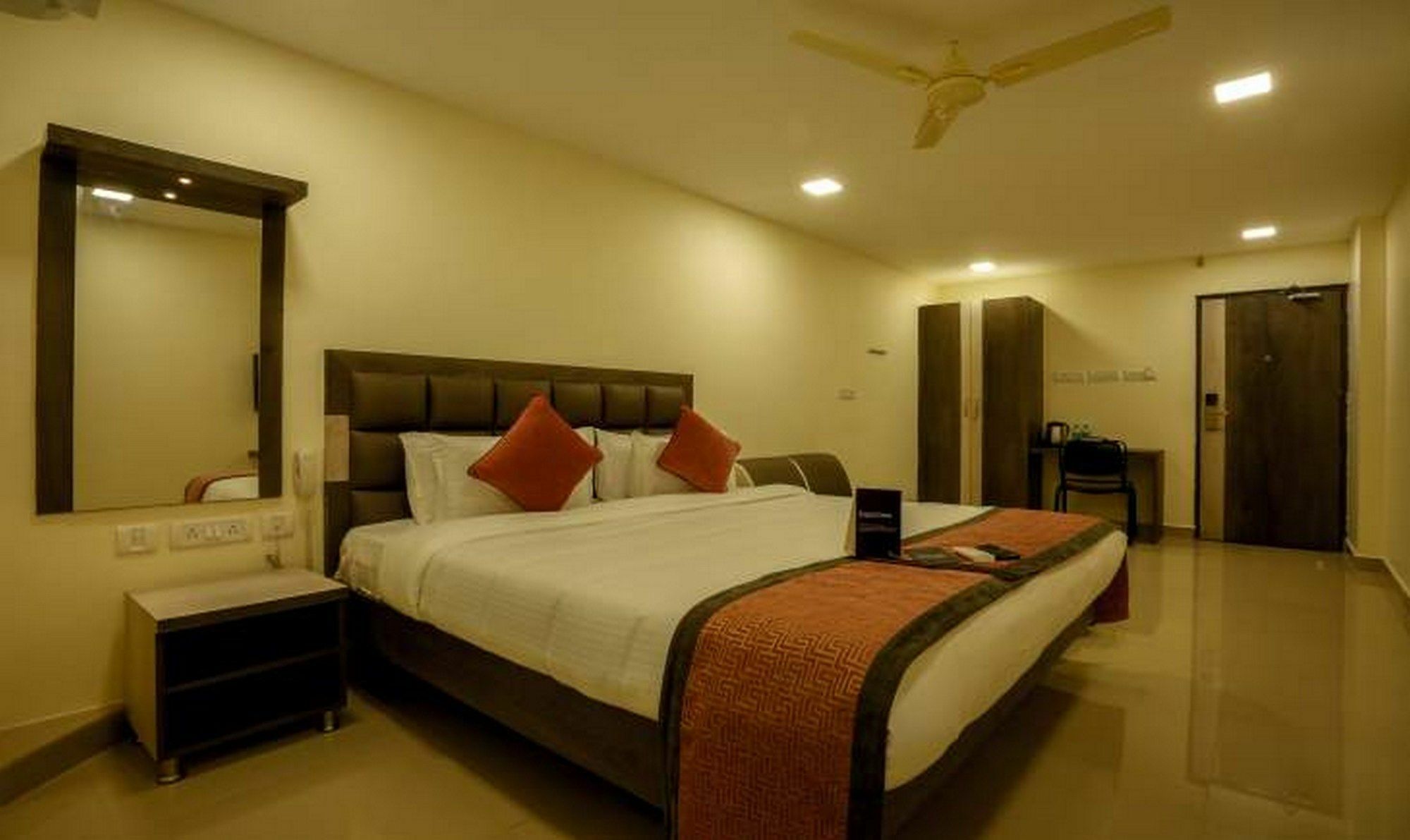 Venture Park, Omr, Thoraipakkam, Chennai Hotell Exteriör bild