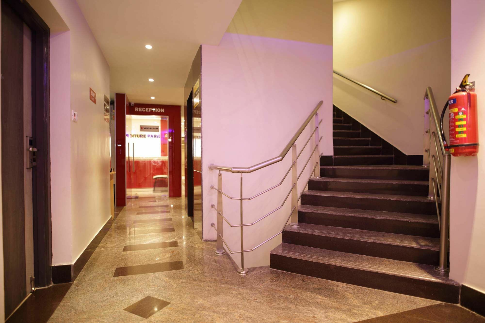 Venture Park, Omr, Thoraipakkam, Chennai Hotell Exteriör bild
